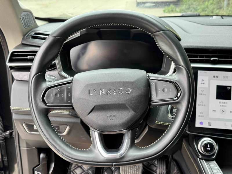 Used Lynk & Co 05 2020 2.0TD Two-Wheel Drive Shine Halo — 42