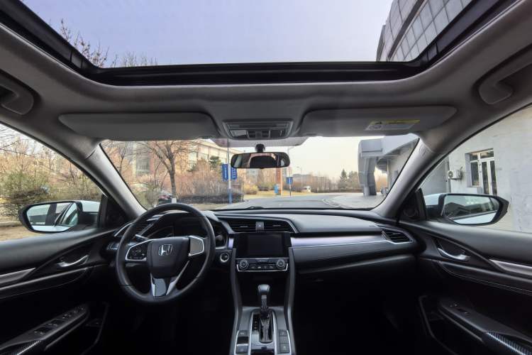 Used Honda Civic 2016 220TURBO CVT Luxury Edition