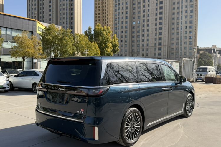 Used VOYAH Dream 2026 Model PHEV Qiankun Ultra
