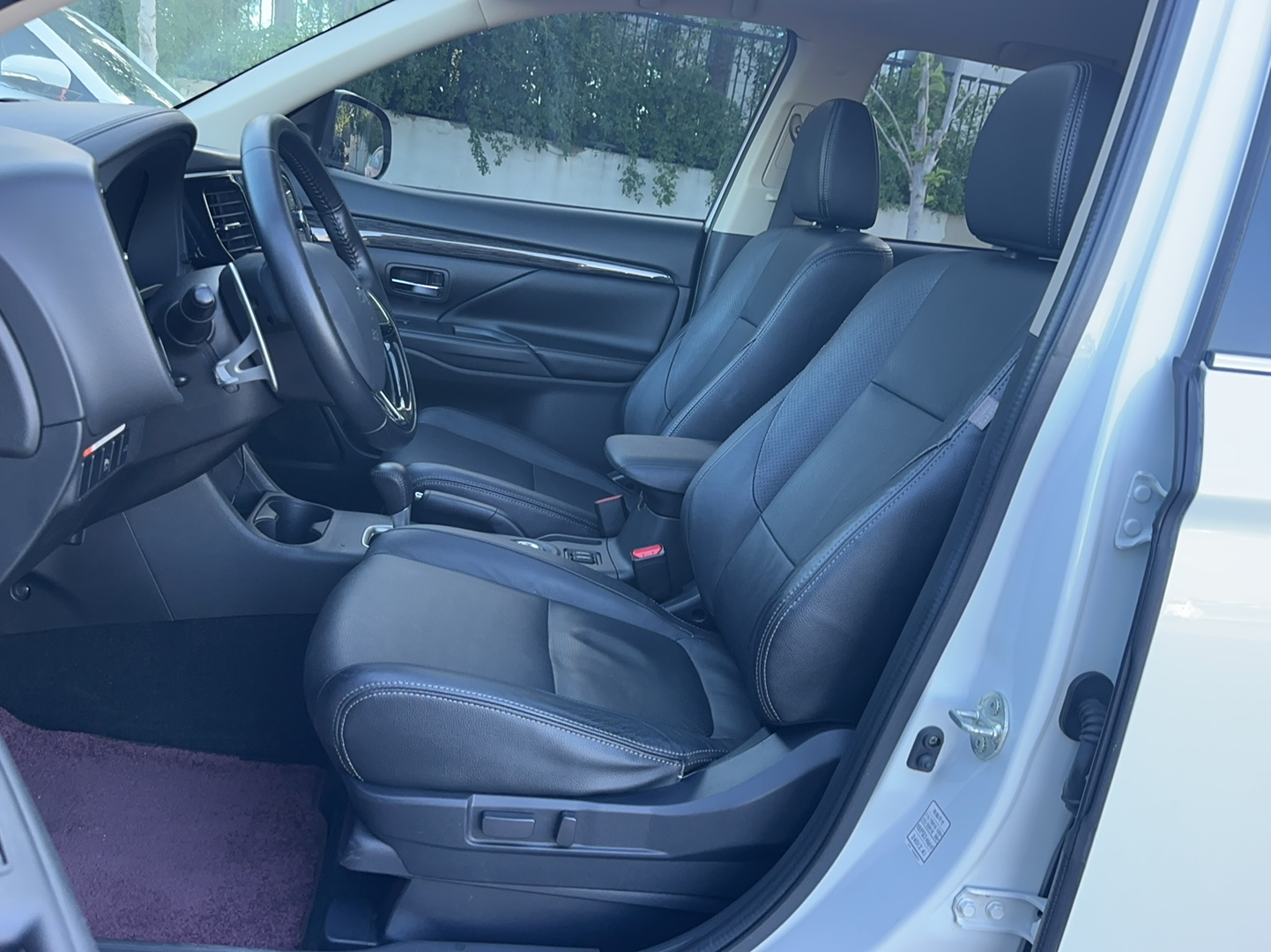 Vordere Reihe im Auto