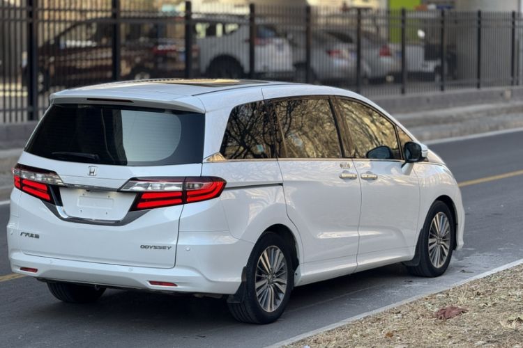 Used Honda Odyssey 2018 2.4L Luxury Edition
