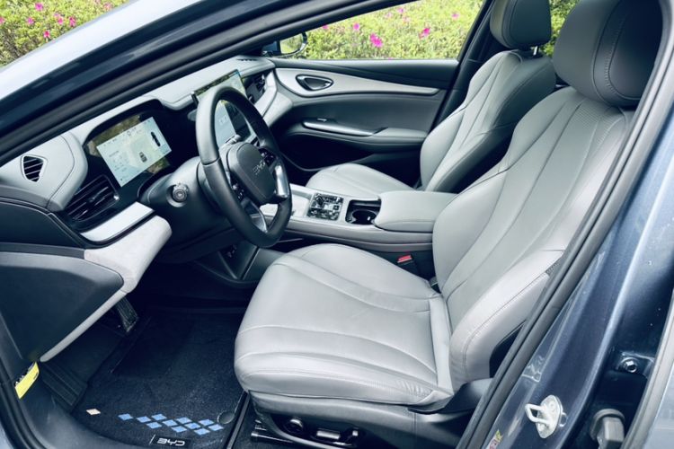 Used BYD Seal 07 DM-i 2025 DM-i 1.5L 125km Prestige Model Interior 3