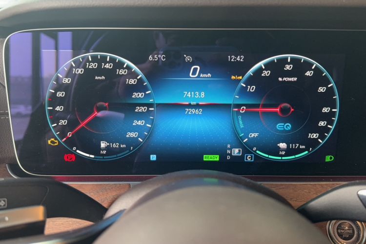 Used Mercedes-Benz E-Class New Energy 2023 E 350 e L Plug-in Hybrid Sedan
