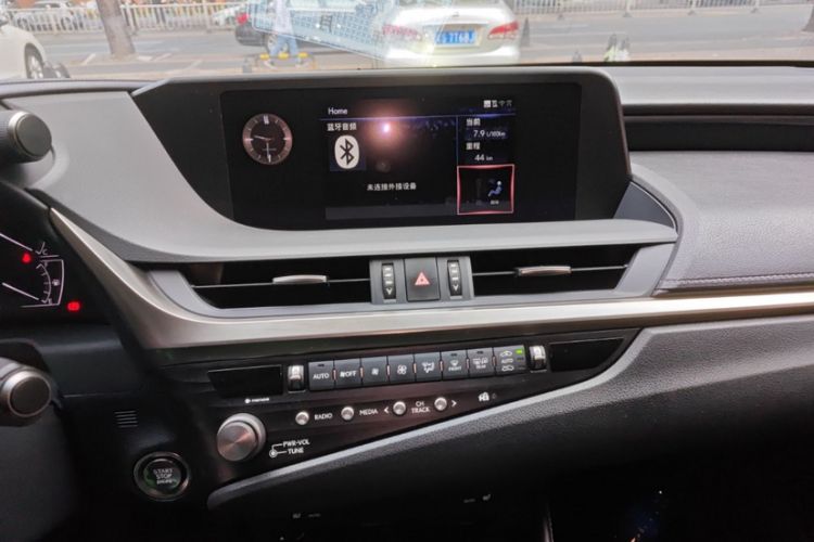 Used Lexus ES 2020 200 Excellence Edition
