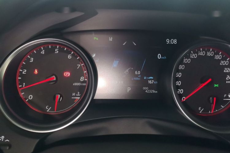 Used Toyota Camry 2021 2.0S FENGSHANG Edition Odometer Close Up