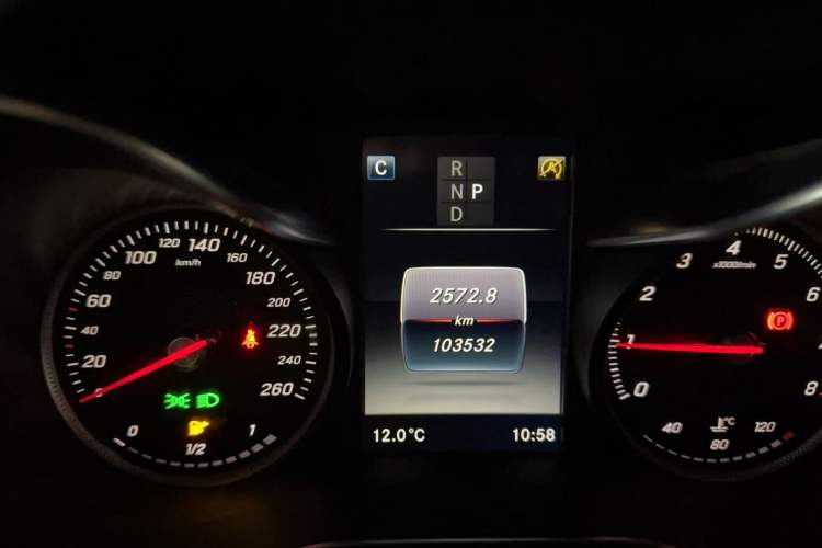 Used Mercedes-Benz GLC 2016 GLC 300 4MATIC Luxury Model