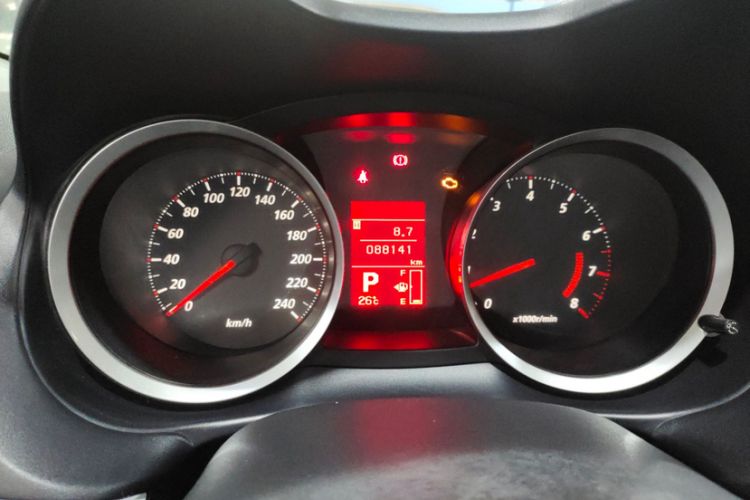 Used Mitsubishi Lancer EX 2016 1.8L CVT Black-and-White Retro Edition