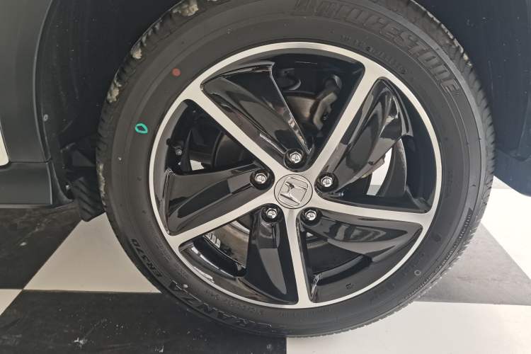 Used Honda Vezel 2020 1.5L CVT Luxury Edition
