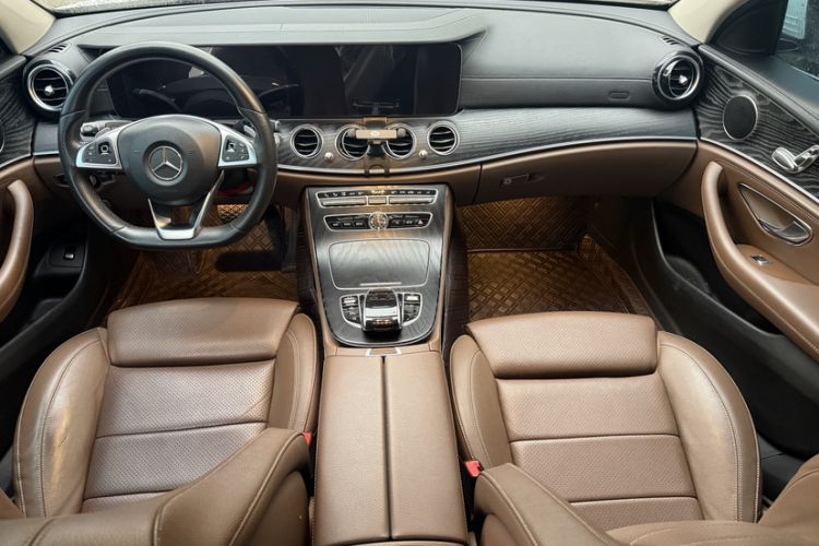 Used Mercedes-Benz E-Class 2018 E 200 L Sport Edition Interior 1