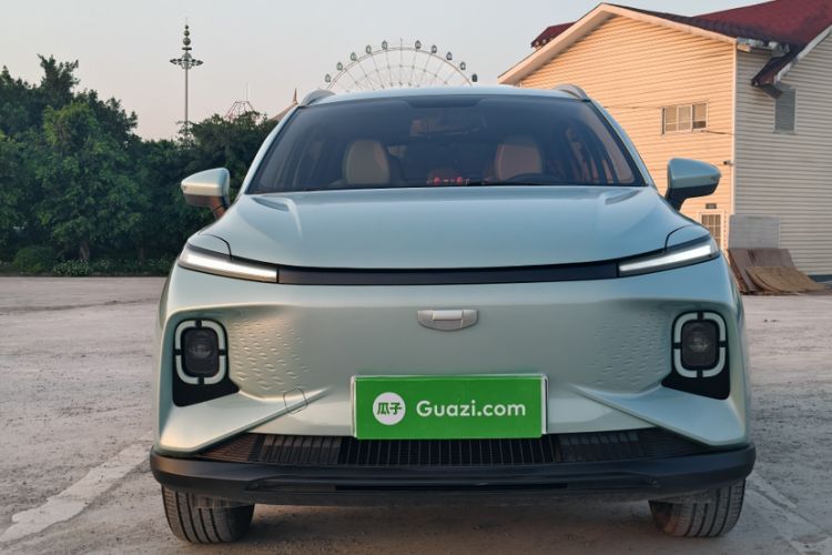 Used Geometry E Firefly 2024 301km Starlight Exterior 8