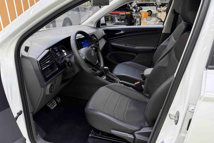 Used Jetta VS5 2019 280TSI Automatic Enjoyment Model
