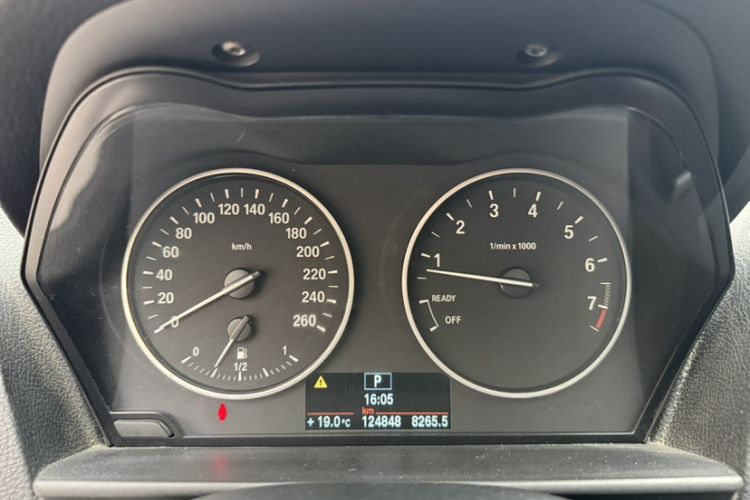 Used BMW 1 Series 2013 Facelifted 118i Leading Edition Odometer Close Up