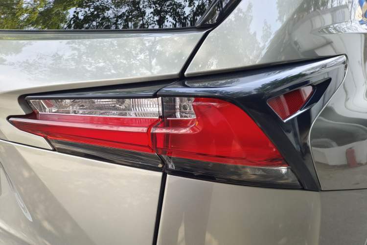 Used Lexus NX 2015 300h All-Wheel-Drive Fēngzhì Edition