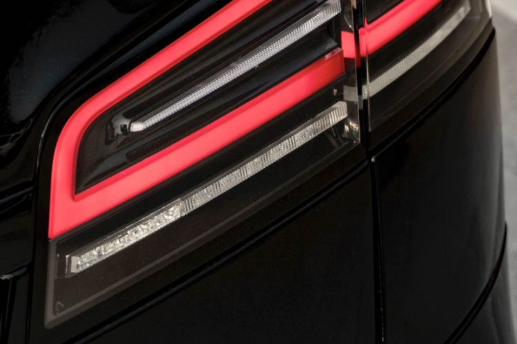 Used Tesla Model S 2023 Three-Motor All-Wheel-Drive Plaid Version
