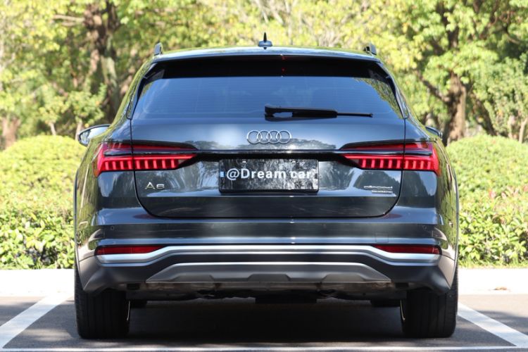 Used Audi A6 (Import) 2023 allroad quattro 55 TFSI Prestige Off-Road Model
