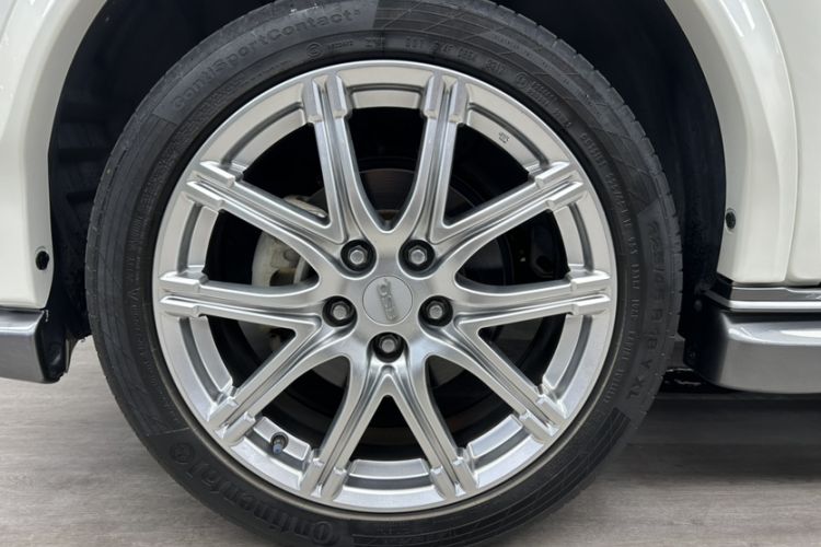 Used Infiniti ESQ 2014 1.6L Spontaneous Edition