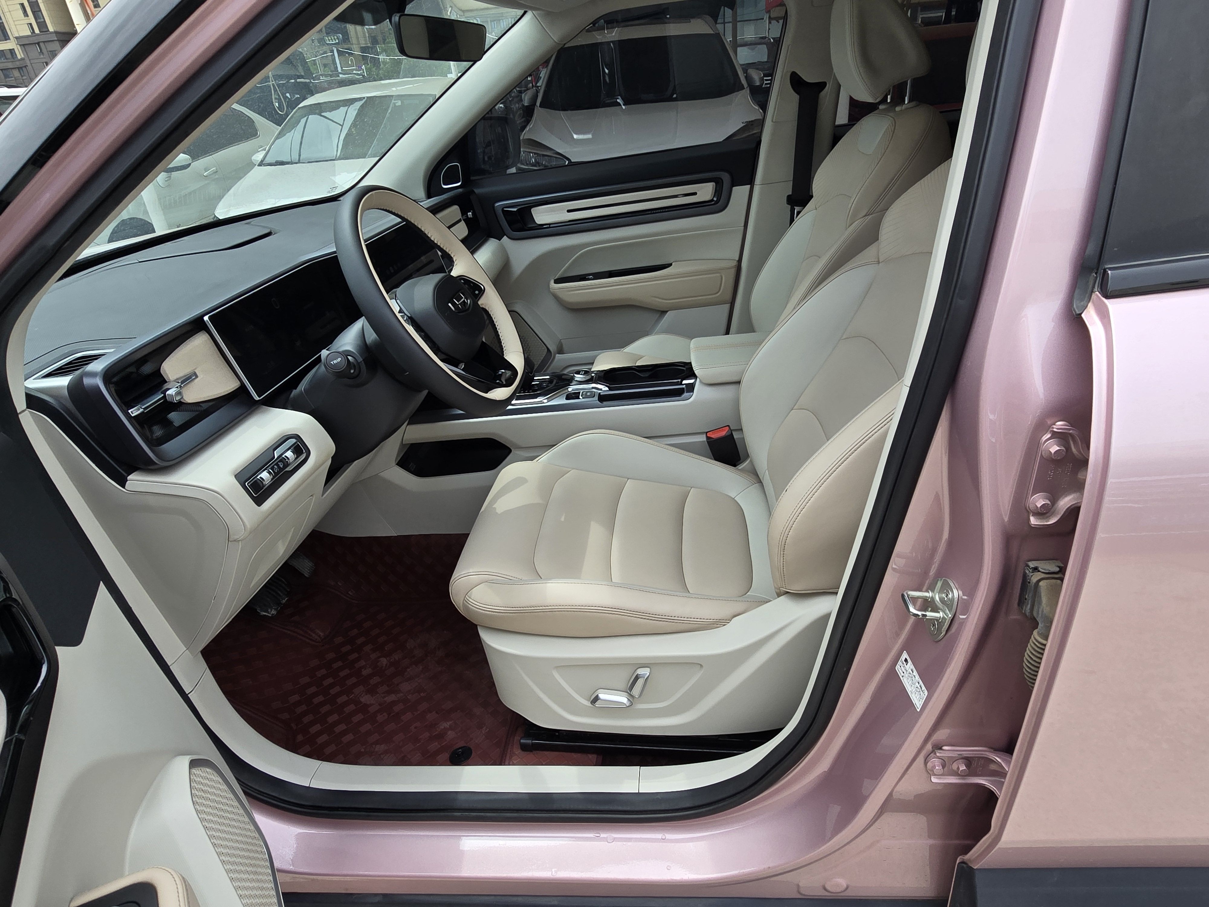 Geely Auto icon 2023 1.5TD Chocolate Smoothie Edition — снимка 19