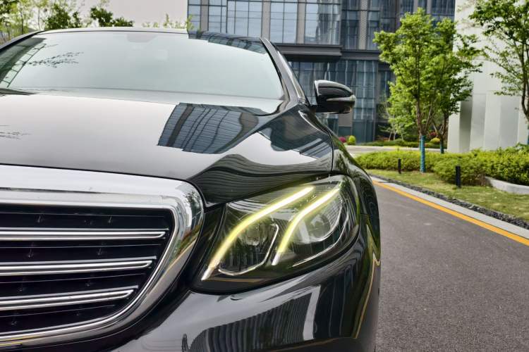 Used Mercedes-Benz E-Class 2018 Facelifted E 300 L Stylish Version Left Front Headlight