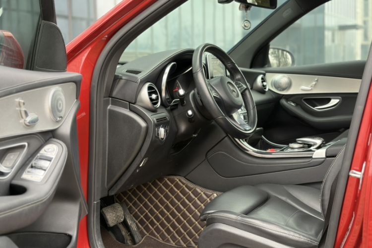 Used Mercedes-Benz GLC 2019 GLC 200 4MATIC
