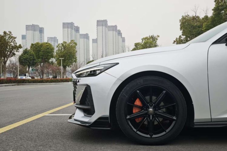 Used CHANGAN UNI-V 2022 1.5T Prestige Version
