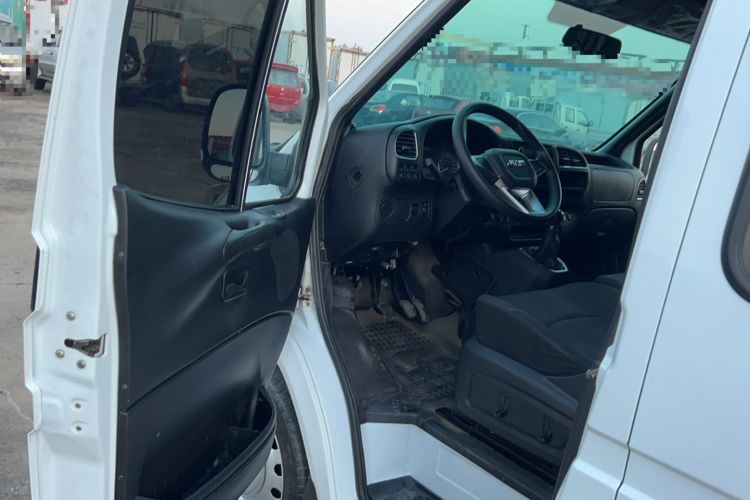 Used JMC Transit 2019 2.8T Commercial Version Short Wheelbase Mid-Roof 6-Seater China VI JX493
