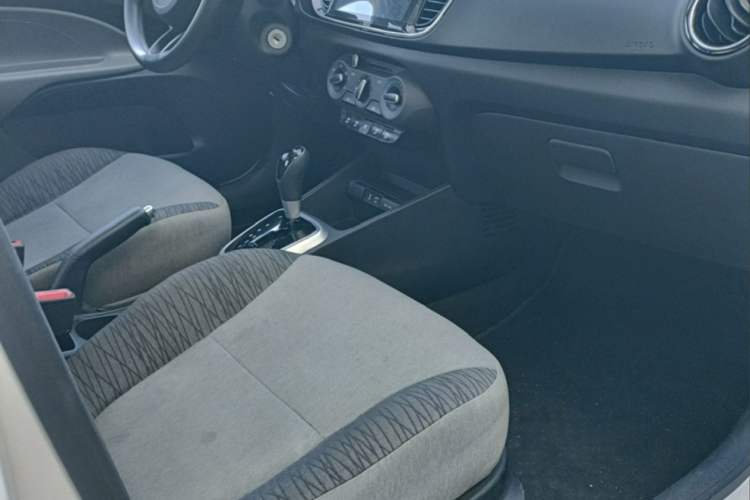 Used Kia Pegas 2020 Revised Version 1.4L Automatic Comfortable with Sunroof Interior 4