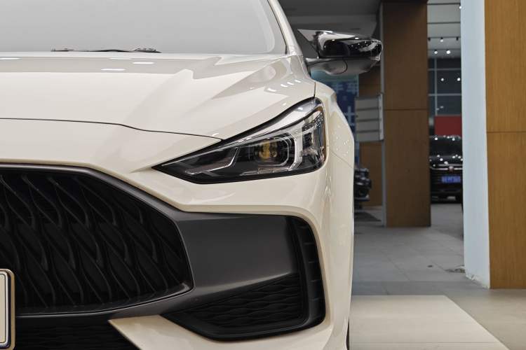 Used MG 5 2022 180 DVVT CVT Youth Luxury Edition
