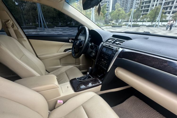 Used Toyota Camry 2016 2.0G 10th Anniversary Leading Edition