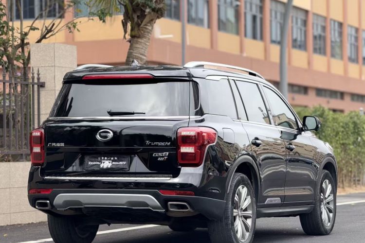 Used GAC Trumpchi GS8 2017 320T Two-Wheel Drive Luxury Smart Connectivity Version (7 Seats)