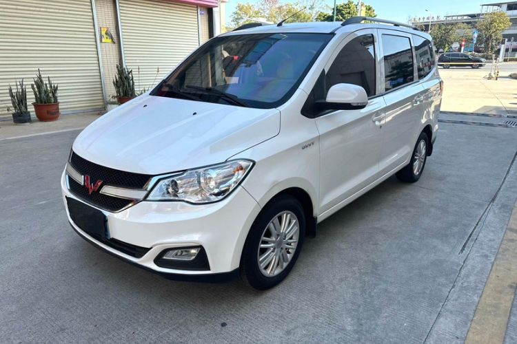 Used Wuling Hongguang 2015 1.5L S1 Standard China V-Emission Standards
