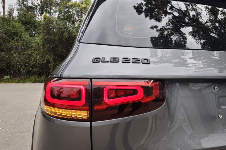 Used Mercedes-Benz GLB 2023 GLB 220 Fashion Model