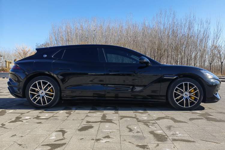 Used Denza Z9GT 2024 1100 Four-Wheel Drive Max Edition Exterior 3