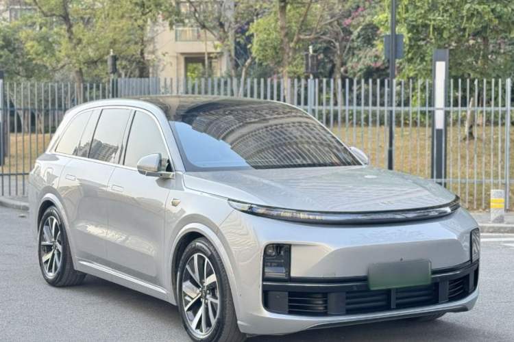 Used Li Auto L8 2023 Pro Model Exterior 2