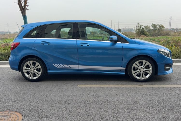 Used Mercedes-Benz B-Class 2015 B 200 Fashion Model