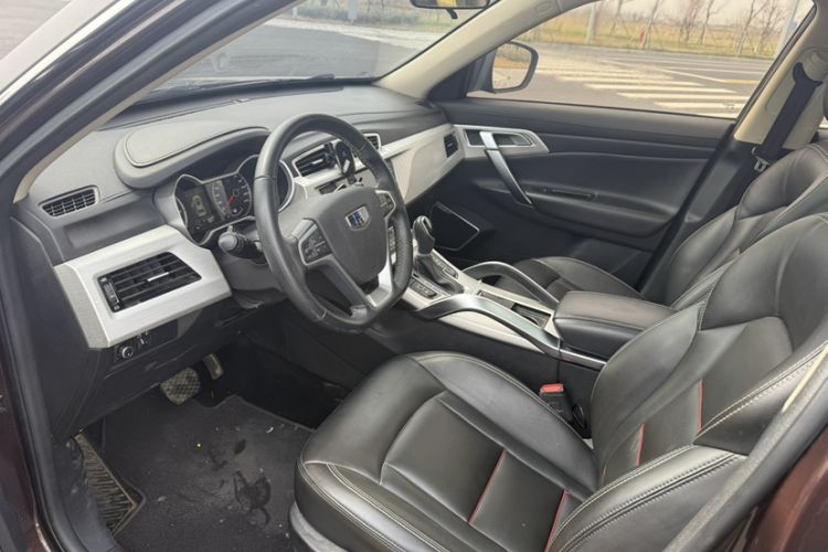 Used Geely Auto Emgrand X7 Sport 2018 1.8TD Automatic Two-Wheel Drive Zhiya Model