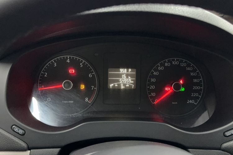 Used Volkswagen Sagitar 2014 1.6L Automatic Comfort Model Instrument Cluster