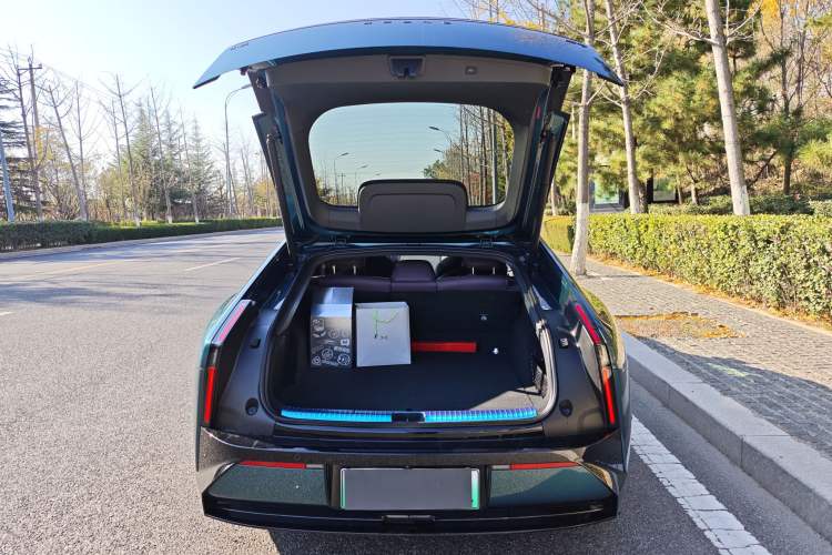 Used XPeng P7 2025 Model—702 Long Range Ultra