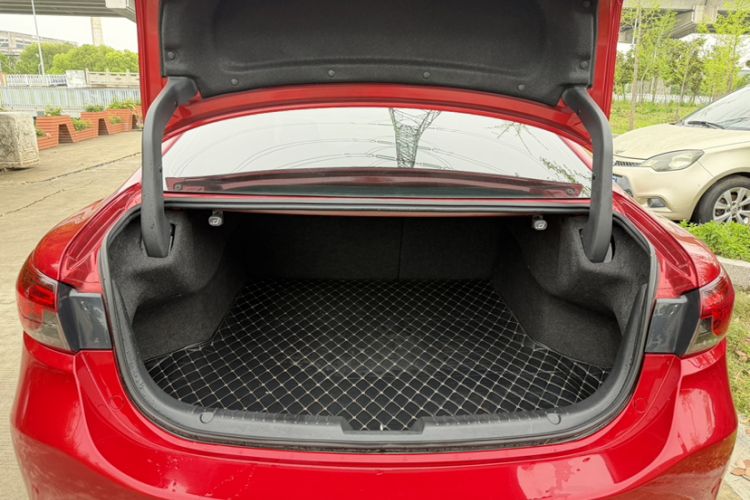 Used Mazda Atenza 2018 2.5L Blue Sky Prestige Edition China VI compliant Interior 5