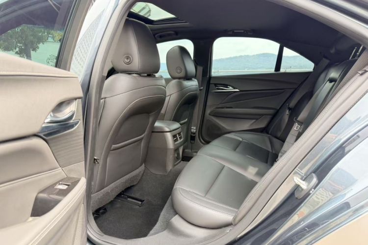 Used Cadillac CT4 2021 28T Fashion Edition Interior 3