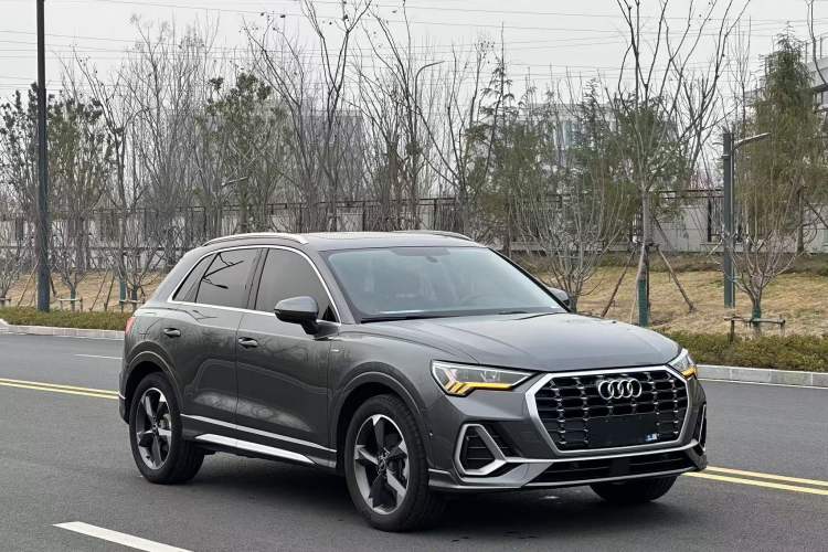 Used Audi Q3 2022 35 TFSI Fashion Dynamic Model
