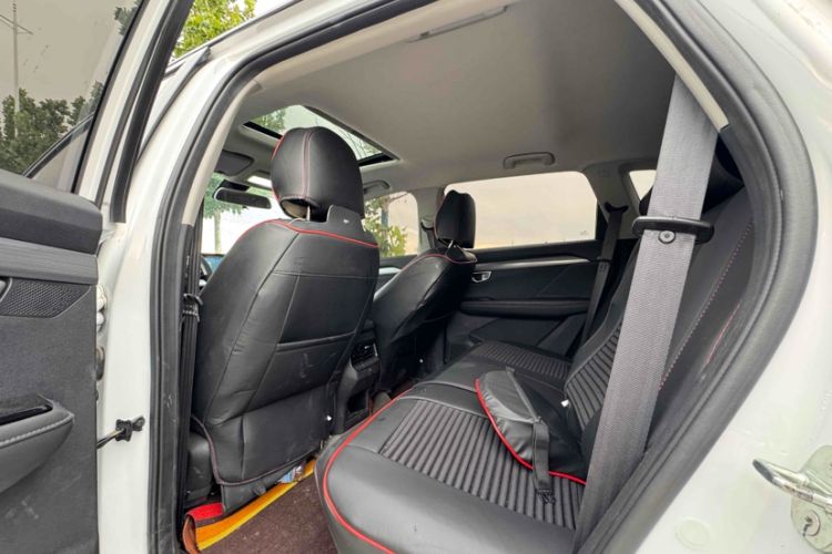 Used Wuling Asta 2022 2.0L DHT Electric-Speed Version