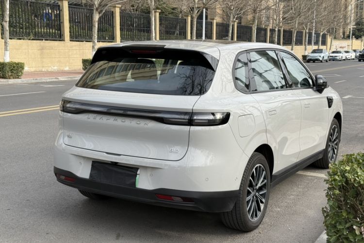 Used Leapmotor B10 2025 510 Joyful Edition Exterior 4