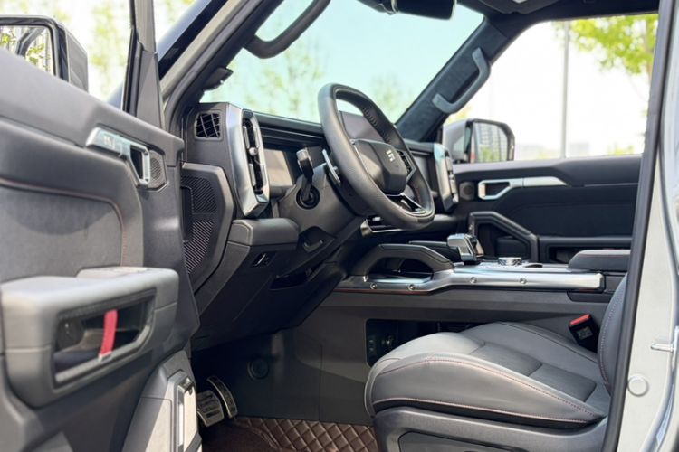 Used JETOUR Traveler 2023 2.0T All-Wheel Drive Conquer PRO
