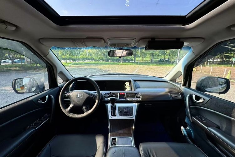 Used Honda Elysion 2012 2.4L VTi Luxury Edition
