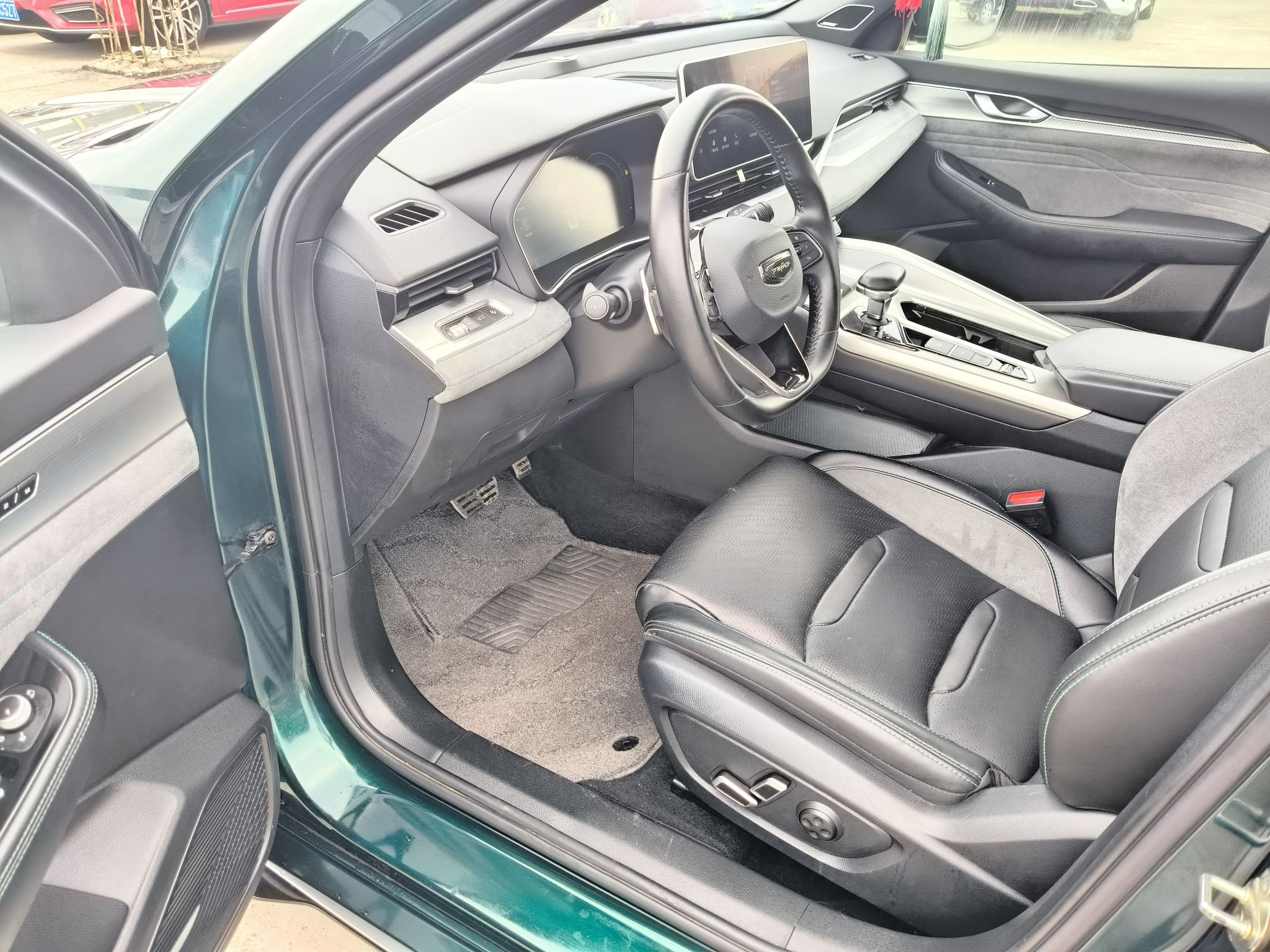 Geely Auto Preface 2023 2.0TD "Only This Verdant Green" Edition — снимка 19