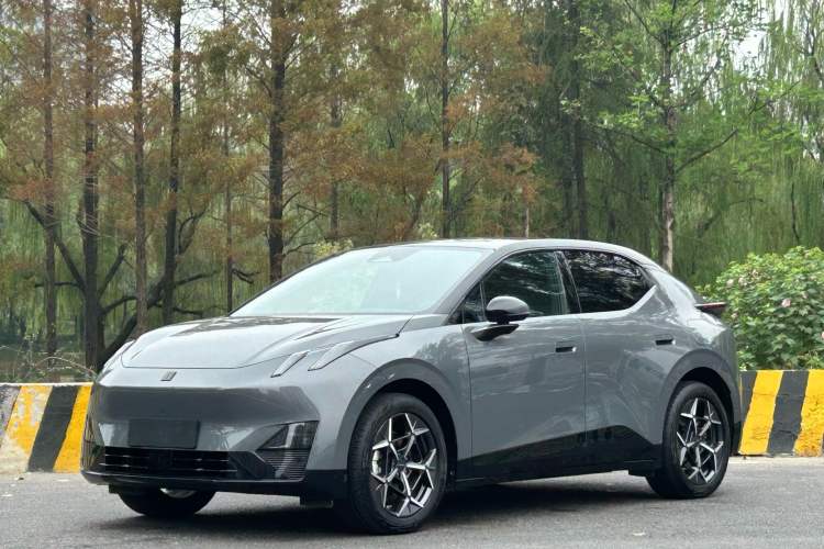 Used Lynk & Co Z20 2025 530 km Range Rear-Wheel Drive Max