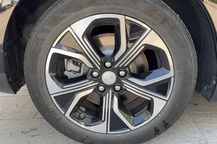 Used Hongqi E-QM5 2021 Charging Version Flagship Edition Exterior 4