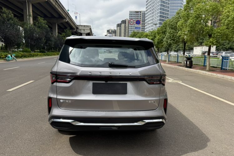 Used Geely Auto Jiajie 2023 Geely Jiaji L 1.5TD DCT Luxury Model
