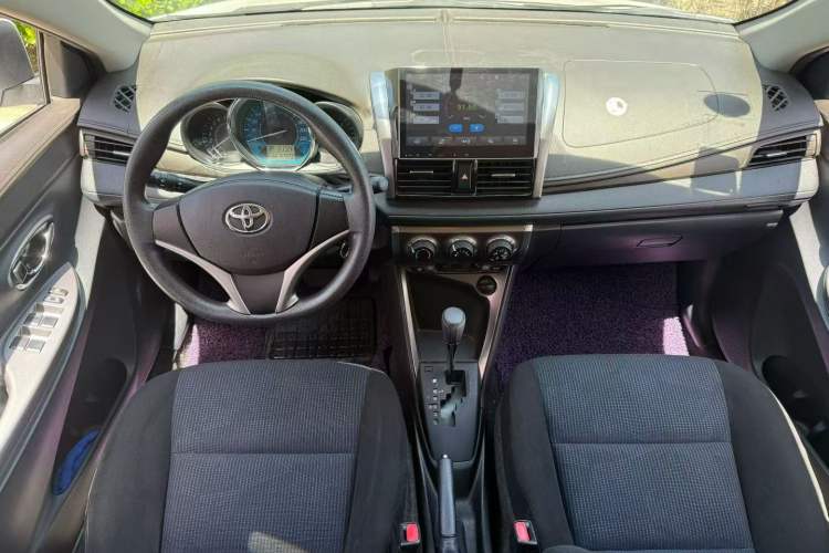 Used Toyota YARiS L Zhi Xuan 2015 1.5E Automatic Charm Edition Interior 1