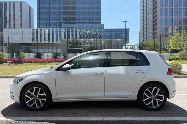 Used Volkswagen Golf 2020 Zhiai Edition 280TSI DSG Comfort Model Exterior 7